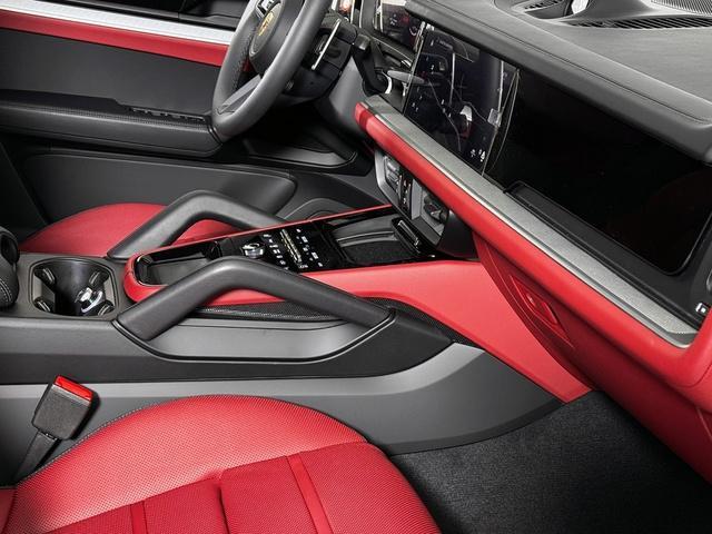 new 2025 Porsche Cayenne car, priced at $118,355