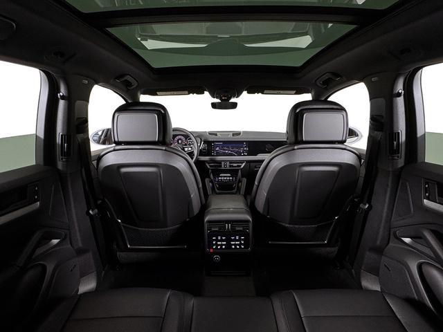 new 2025 Porsche Cayenne car, priced at $107,065