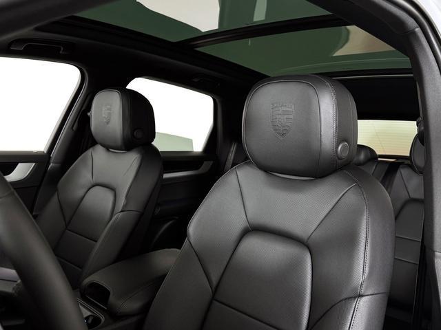 new 2025 Porsche Cayenne car, priced at $107,065