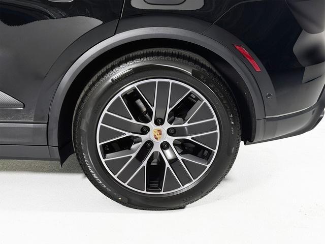 used 2025 Porsche Macan car, priced at $72,900