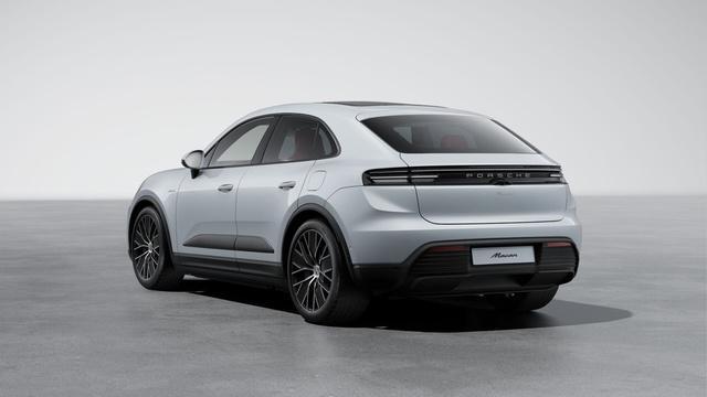 new 2025 Porsche Cayenne car, priced at $98,935