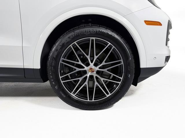 new 2026 Porsche Cayenne car, priced at $110,685
