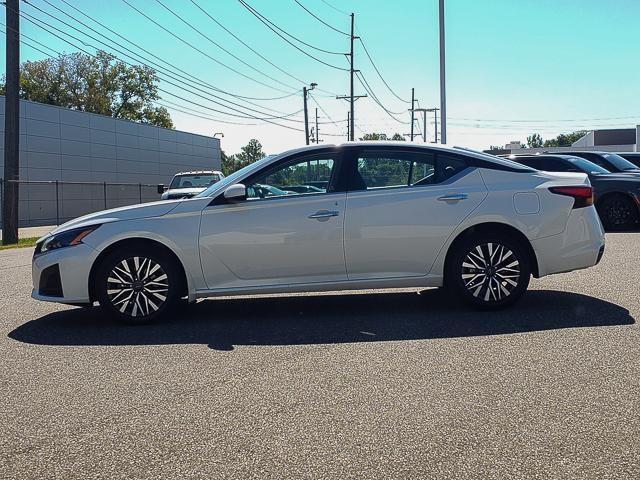 used 2023 Nissan Altima car, priced at $20,680