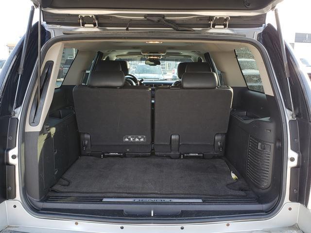 used 2011 GMC Yukon XL car, priced at $5,000