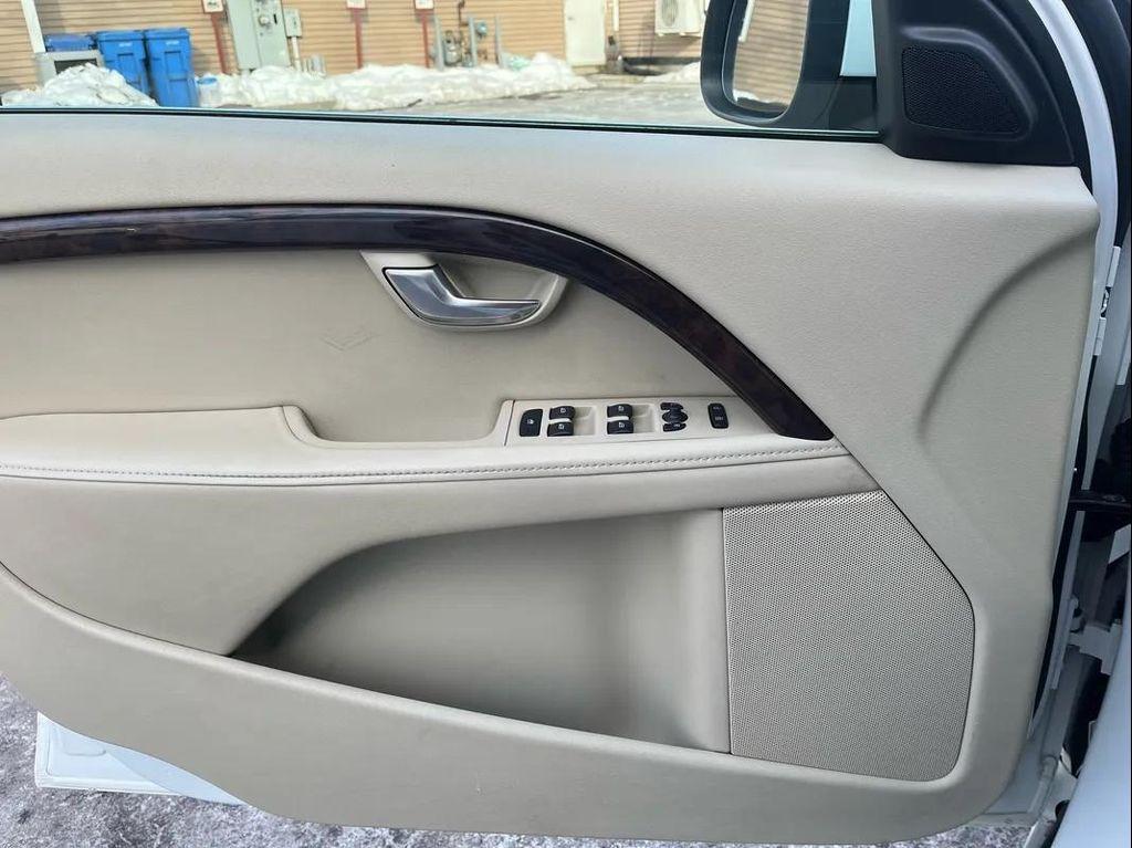 used 2015 Volvo S80 car, priced at $12,490