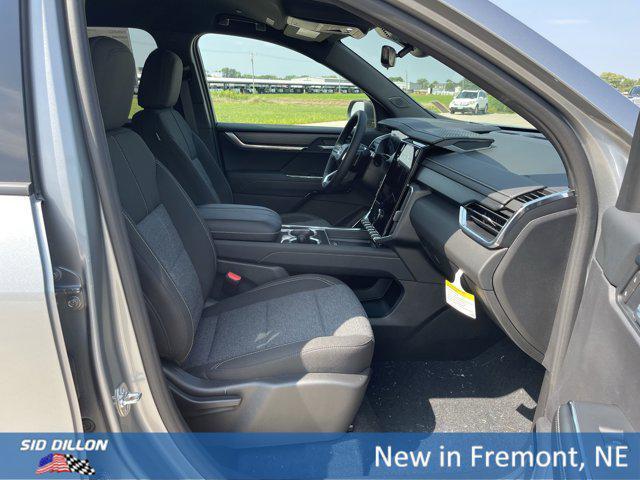 new 2026 GMC Acadia car, priced at $44,590