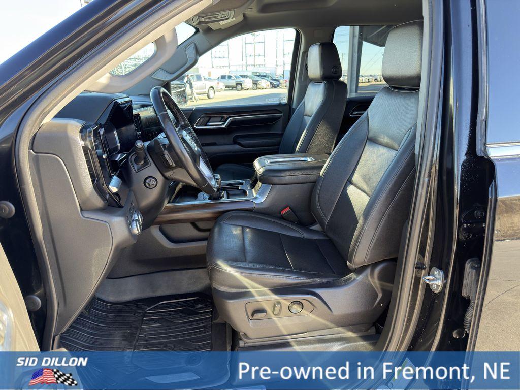 used 2022 GMC Sierra 1500 car, priced at $41,995