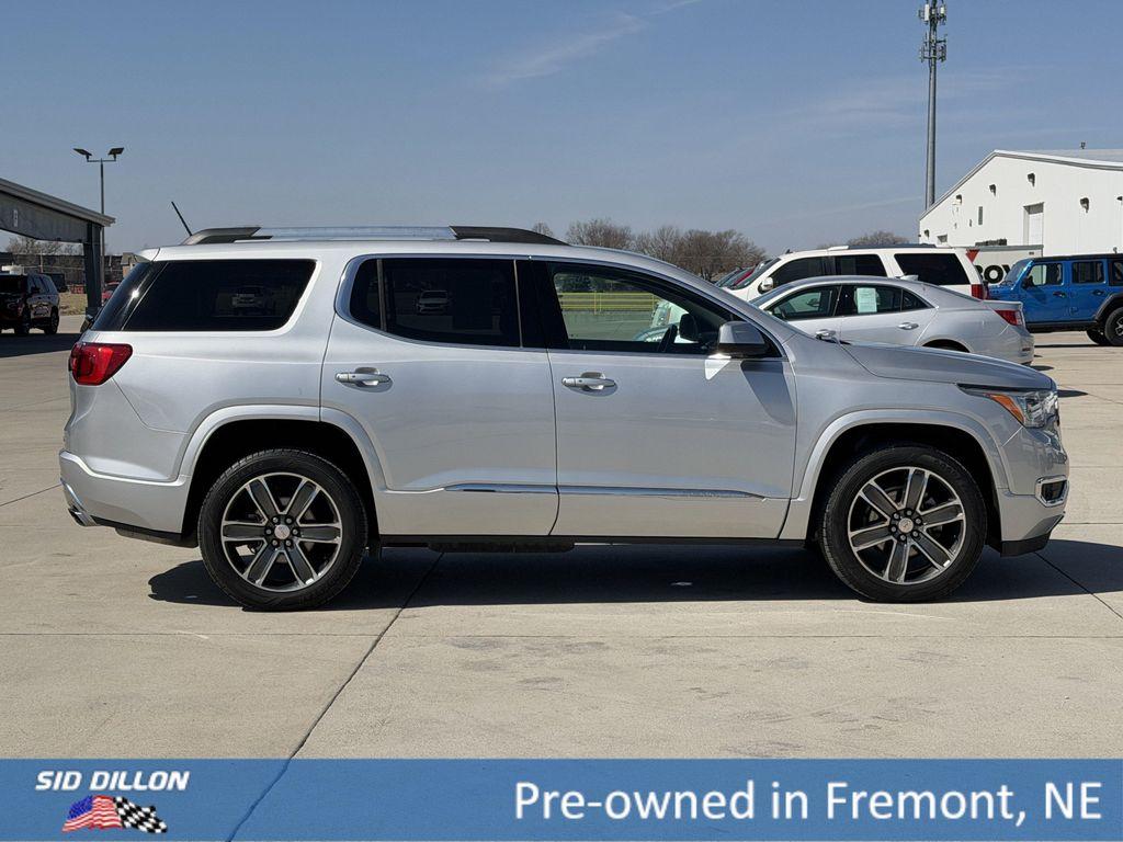 used 2018 GMC Acadia car, priced at $18,995