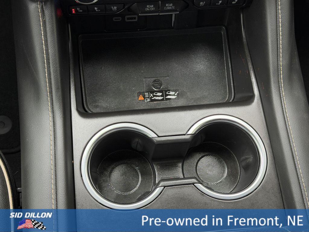 used 2024 GMC Yukon car, priced at $61,595