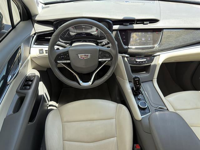 used 2022 Cadillac XT6 car, priced at $35,081
