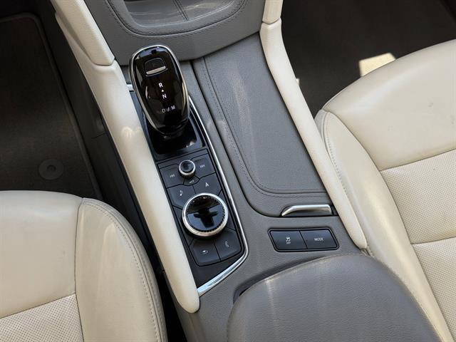 used 2022 Cadillac XT6 car, priced at $35,081