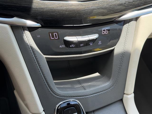 used 2022 Cadillac XT6 car, priced at $35,081