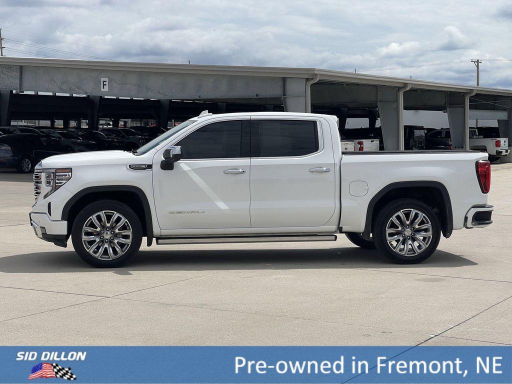 used 2022 GMC Sierra 1500 car, priced at $39,122