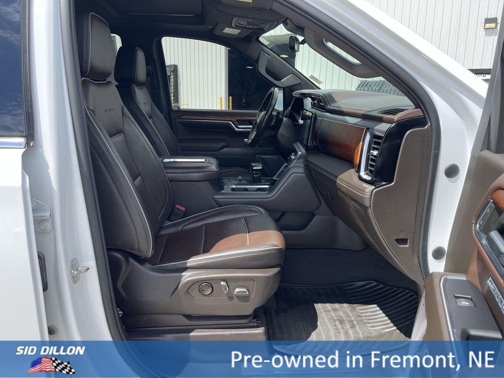 used 2022 GMC Sierra 1500 car, priced at $39,122