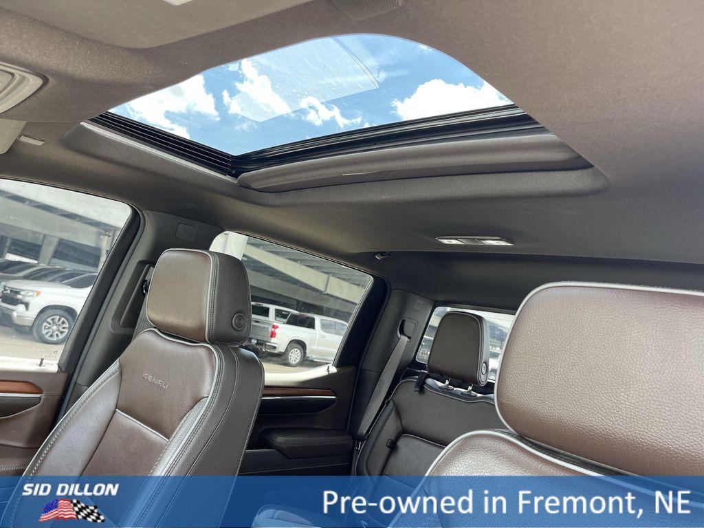 used 2022 GMC Sierra 1500 car, priced at $39,122