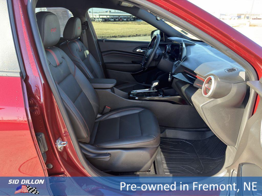 used 2025 Chevrolet Trax car, priced at $23,495