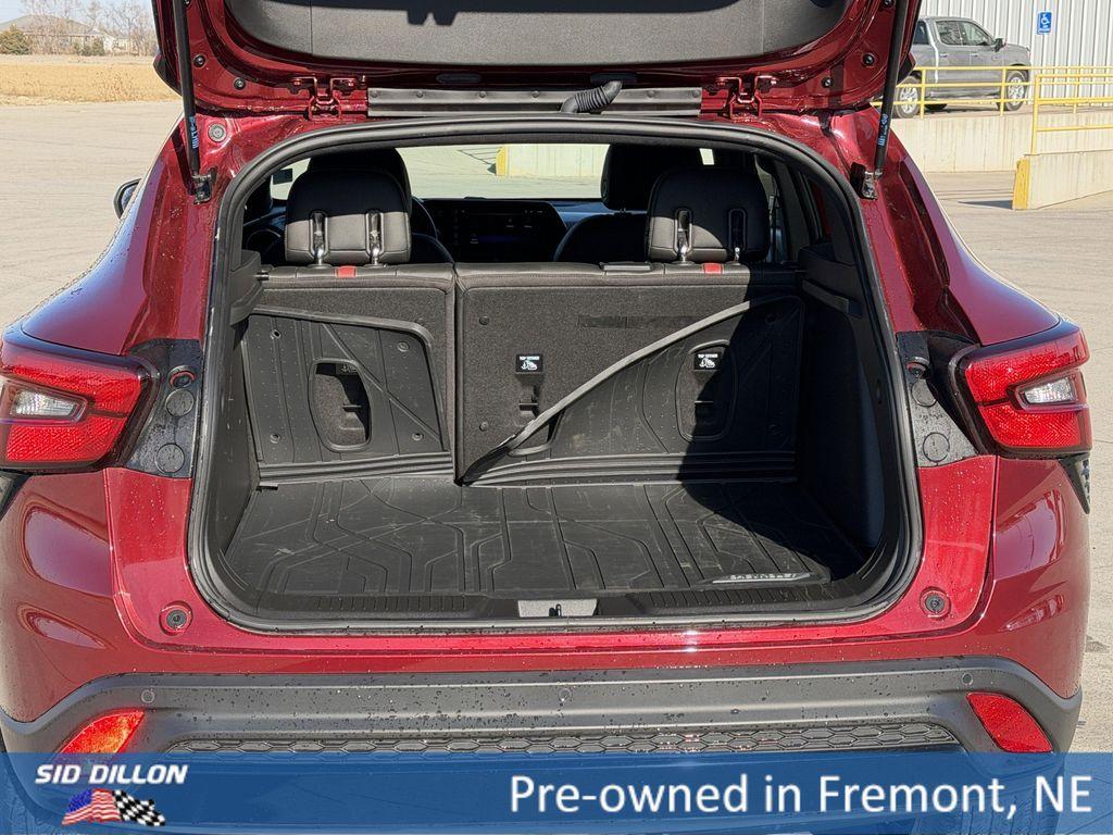 used 2025 Chevrolet Trax car, priced at $23,495