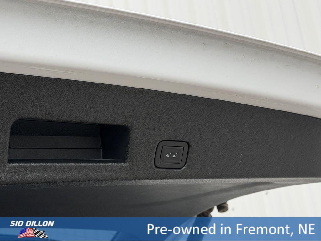 used 2026 GMC Acadia car, priced at $60,495