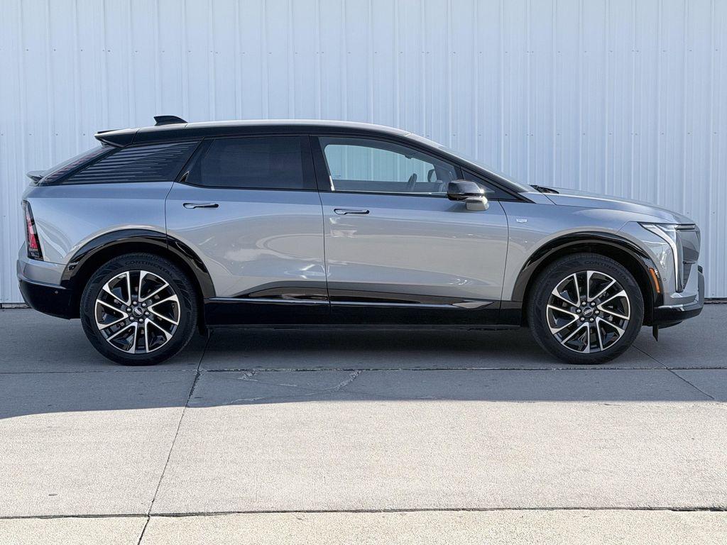 used 2025 Cadillac OPTIQ car, priced at $48,795