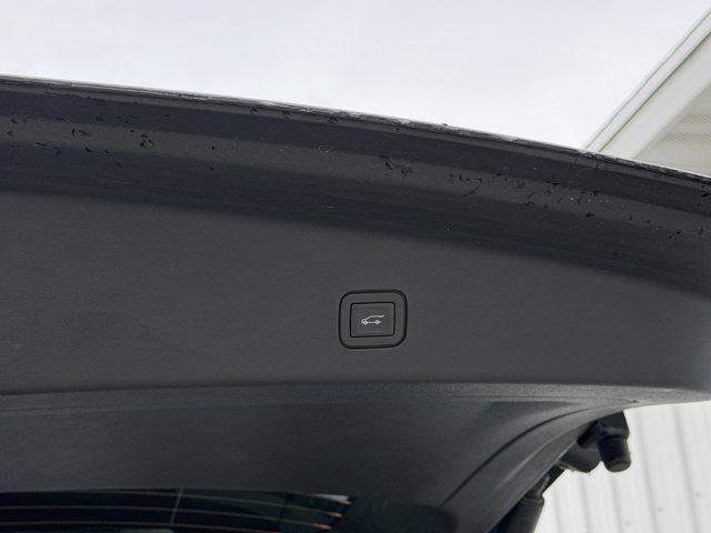 new 2026 Cadillac VISTIQ car, priced at $80,215