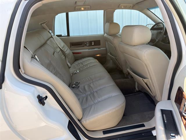 used 1996 Cadillac Fleetwood car, priced at $29,995