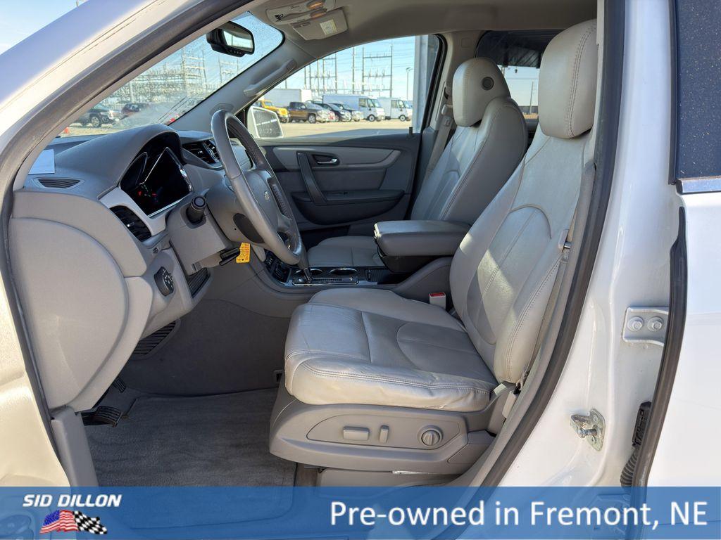 used 2017 Chevrolet Traverse car, priced at $12,995