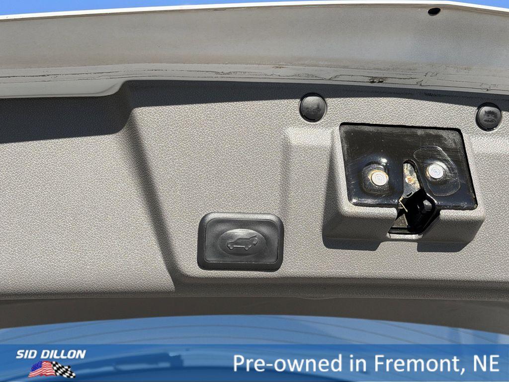 used 2017 Chevrolet Traverse car, priced at $12,995