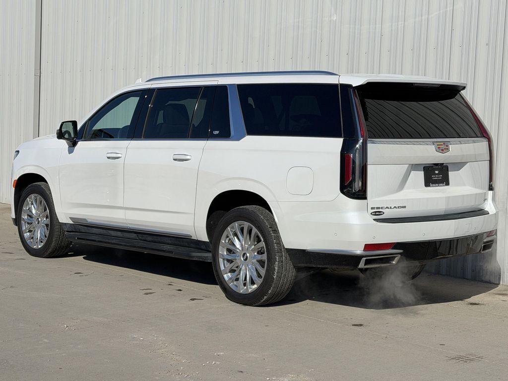 used 2023 Cadillac Escalade ESV car, priced at $62,327