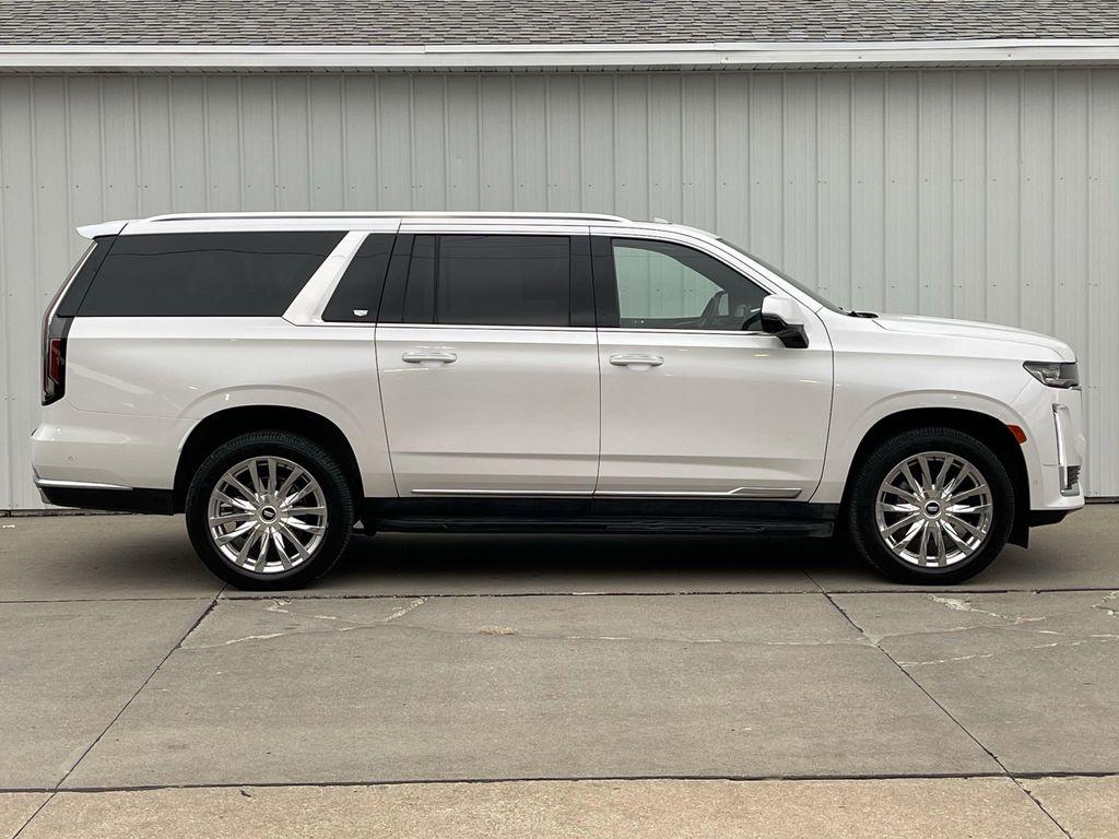 used 2023 Cadillac Escalade ESV car, priced at $62,327