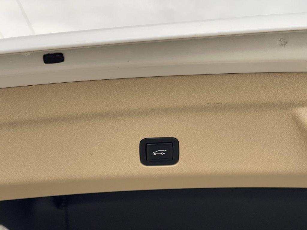 used 2023 Cadillac Escalade ESV car, priced at $62,327