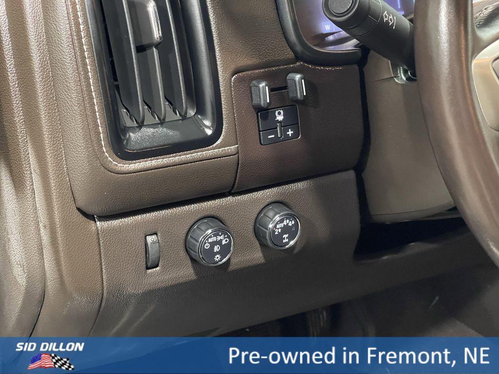 used 2021 GMC Canyon car, priced at $33,995