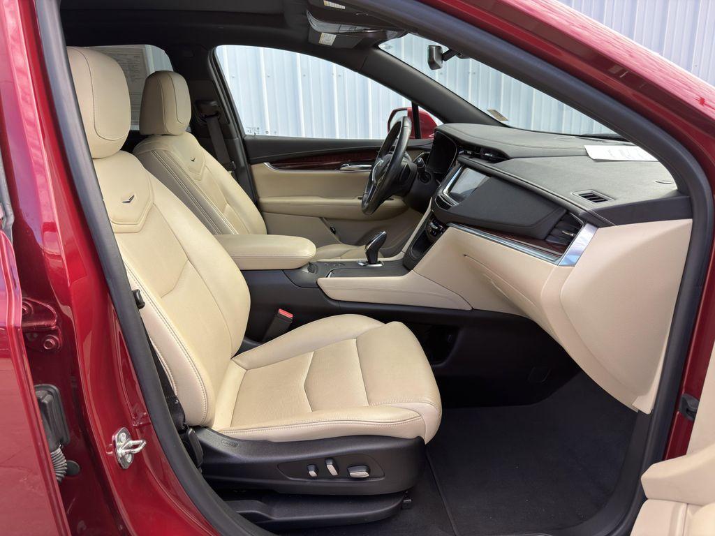 used 2019 Cadillac XT5 car, priced at $26,995
