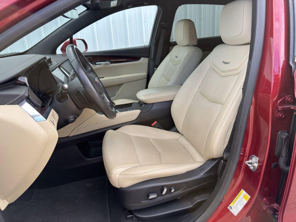 used 2019 Cadillac XT5 car, priced at $26,995