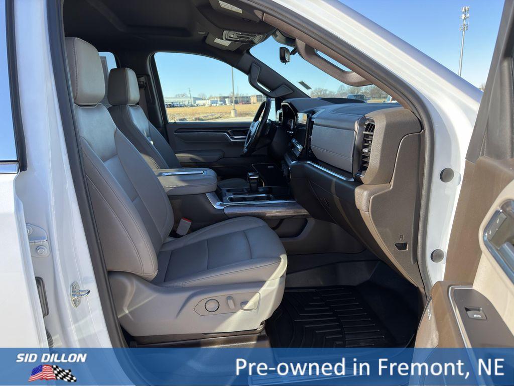 used 2022 Chevrolet Silverado 1500 car, priced at $37,495