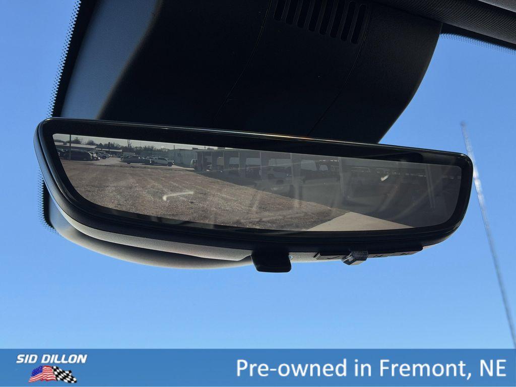 used 2022 Chevrolet Silverado 1500 car, priced at $37,495