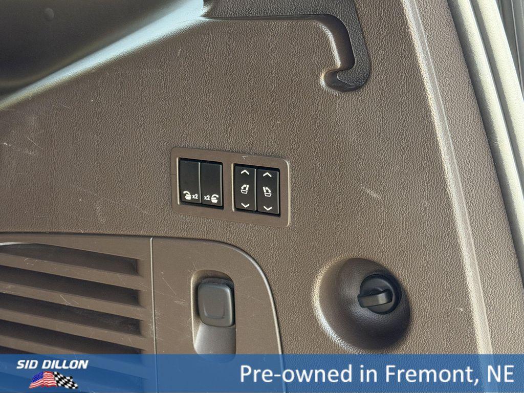 used 2016 GMC Yukon car, priced at $19,995