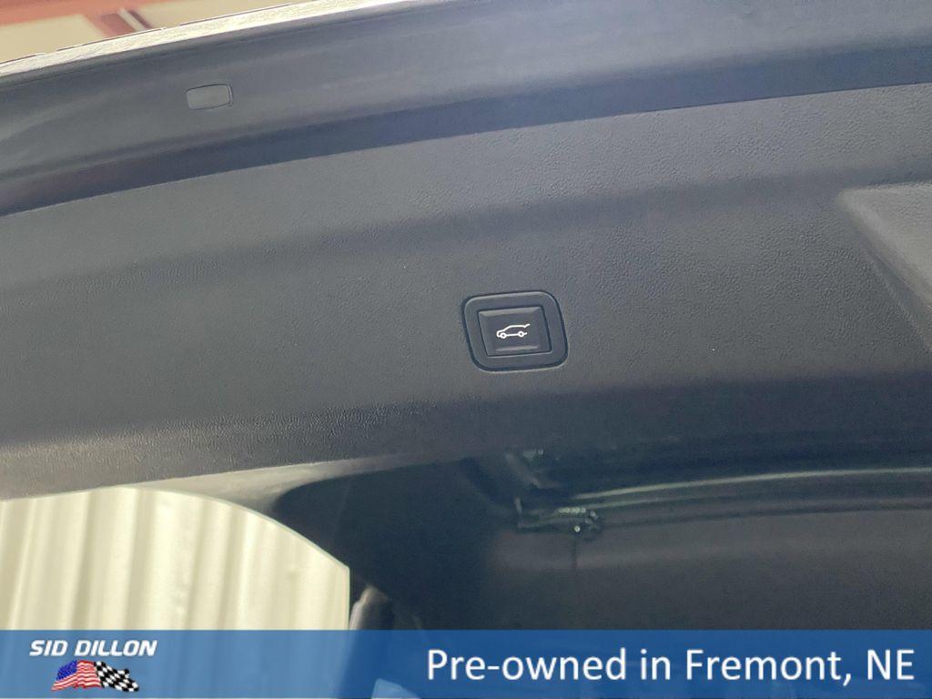 used 2022 GMC Yukon car, priced at $58,995