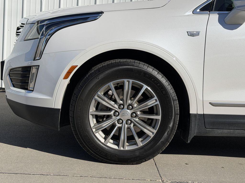 used 2017 Cadillac XT5 car, priced at $25,495