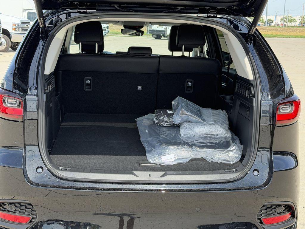 new 2026 Mazda CX-70 PHEV car, priced at $48,423