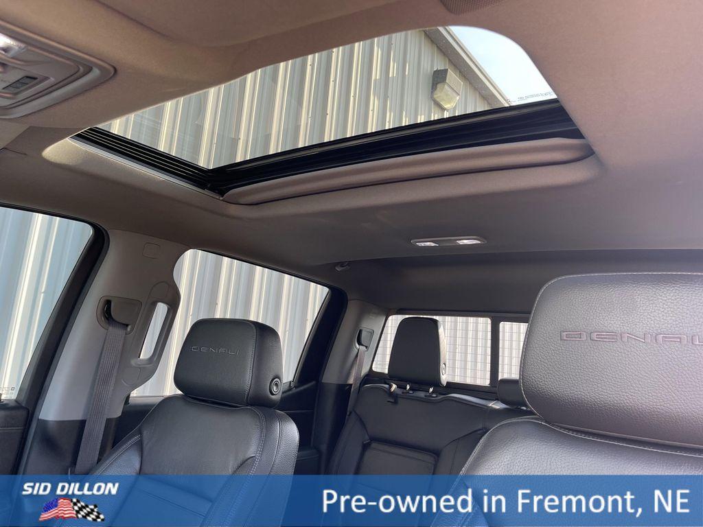 used 2021 GMC Sierra 1500 car, priced at $31,299