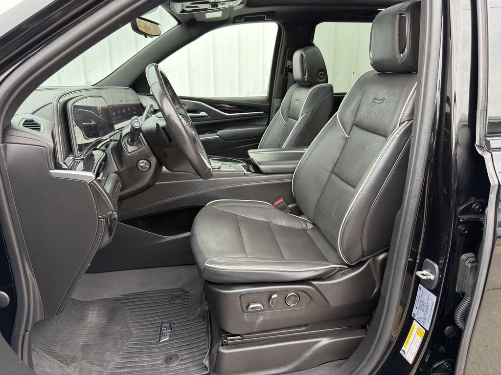 used 2023 Cadillac Escalade car, priced at $70,294
