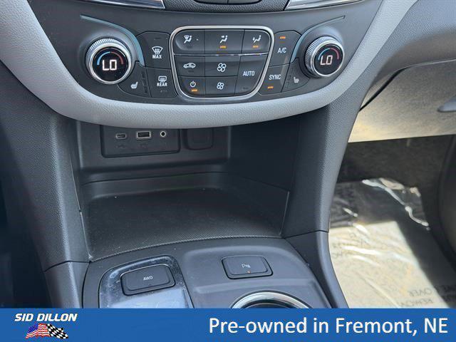 used 2024 Chevrolet Equinox car, priced at $25,495