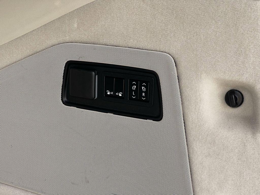 used 2021 Cadillac Escalade ESV car, priced at $63,995