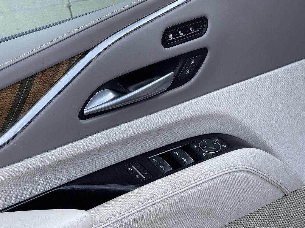 used 2021 Cadillac Escalade ESV car, priced at $63,995