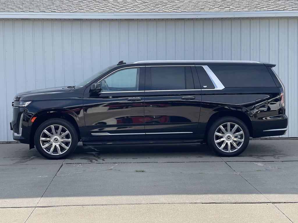 used 2021 Cadillac Escalade ESV car, priced at $63,995