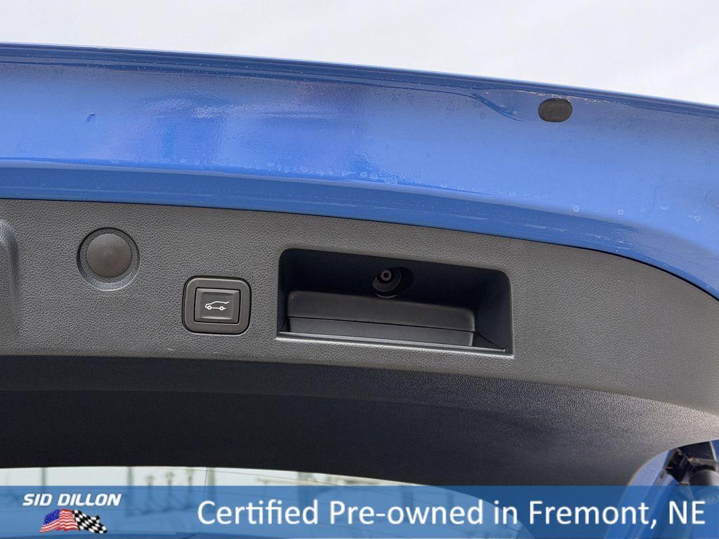 used 2025 Chevrolet Equinox car, priced at $33,995