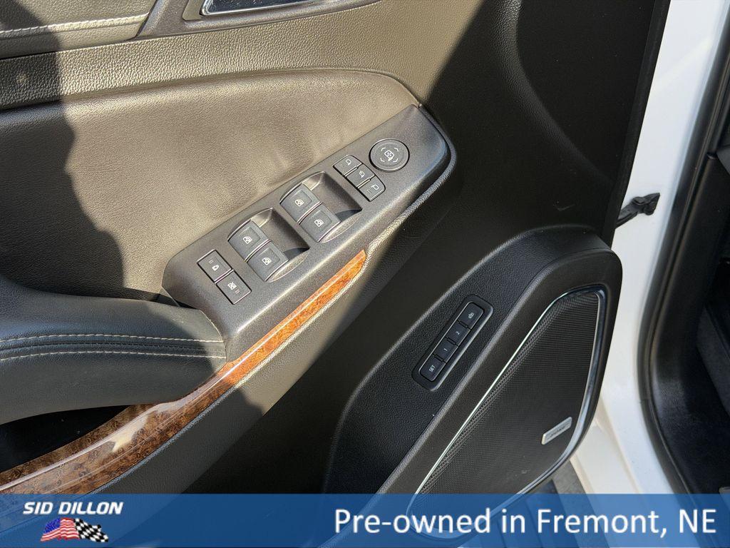 used 2020 Chevrolet Suburban car, priced at $27,495