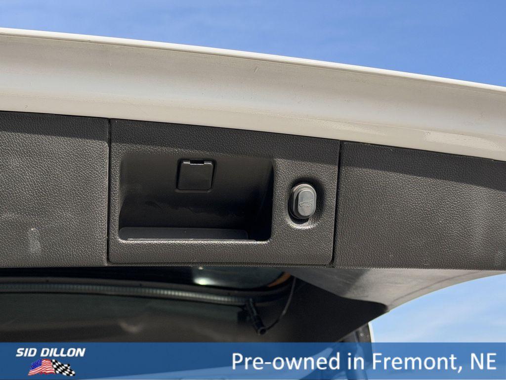 used 2020 Chevrolet Suburban car, priced at $27,495