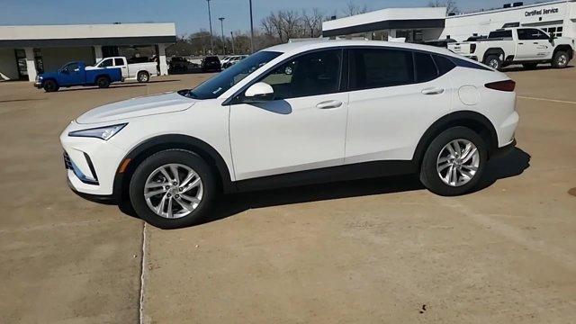 new 2026 Buick Envista car, priced at $24,876