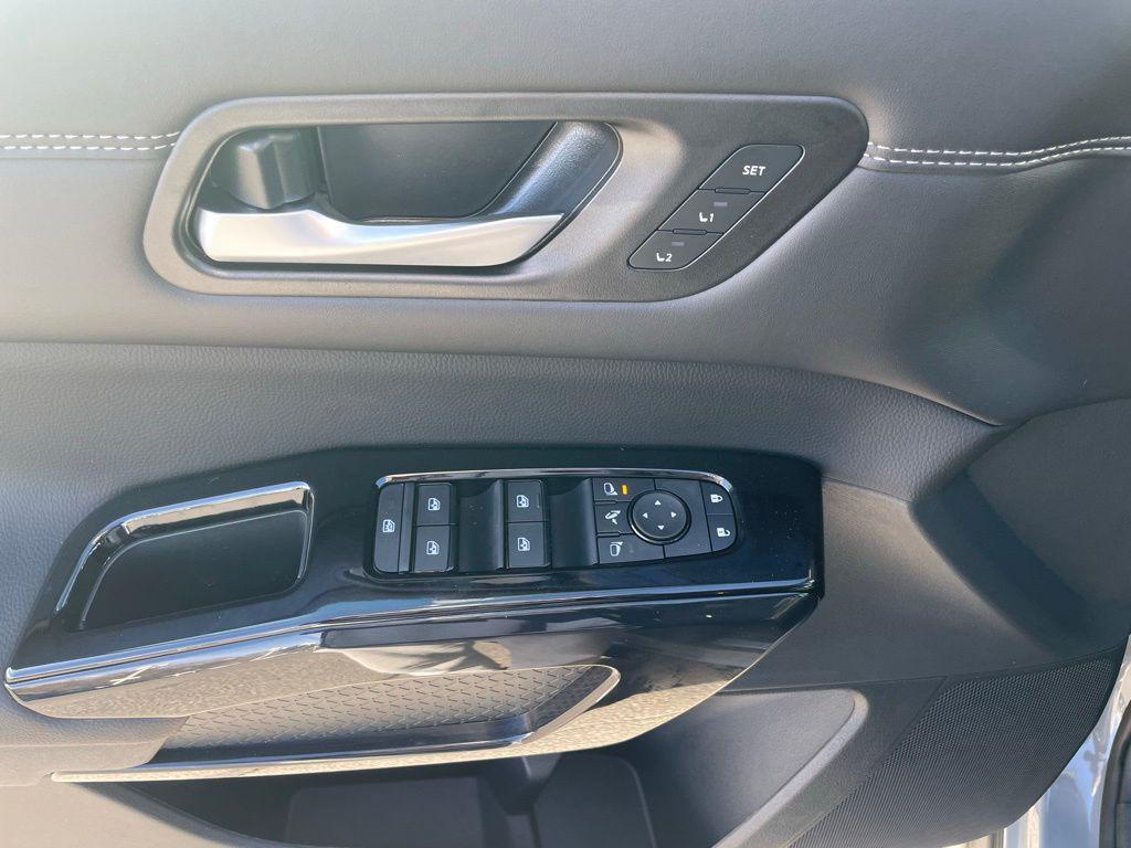 new 2026 Nissan Pathfinder car, priced at $50,338